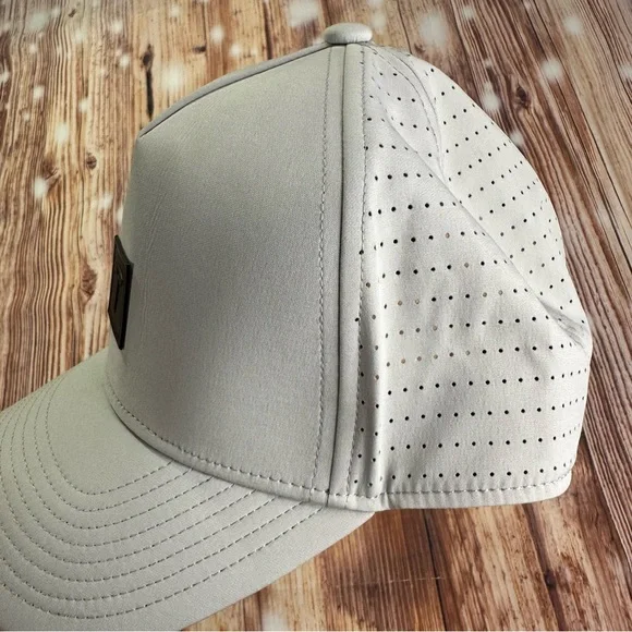 Tesla Aero Snapback Hat Light Gray - Picture 2 of 15